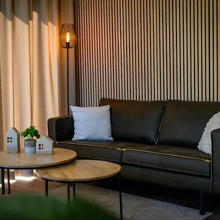 Modernes New Port 067 Mitten Im Gruenen Mit Eigener Terrasse Am Wasser Nr 67 Appartement