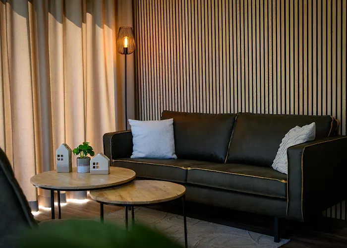 Modernes New Port 067 Mitten Im Gruenen Mit Eigener Terrasse Am Wasser Nr 67 Appartement